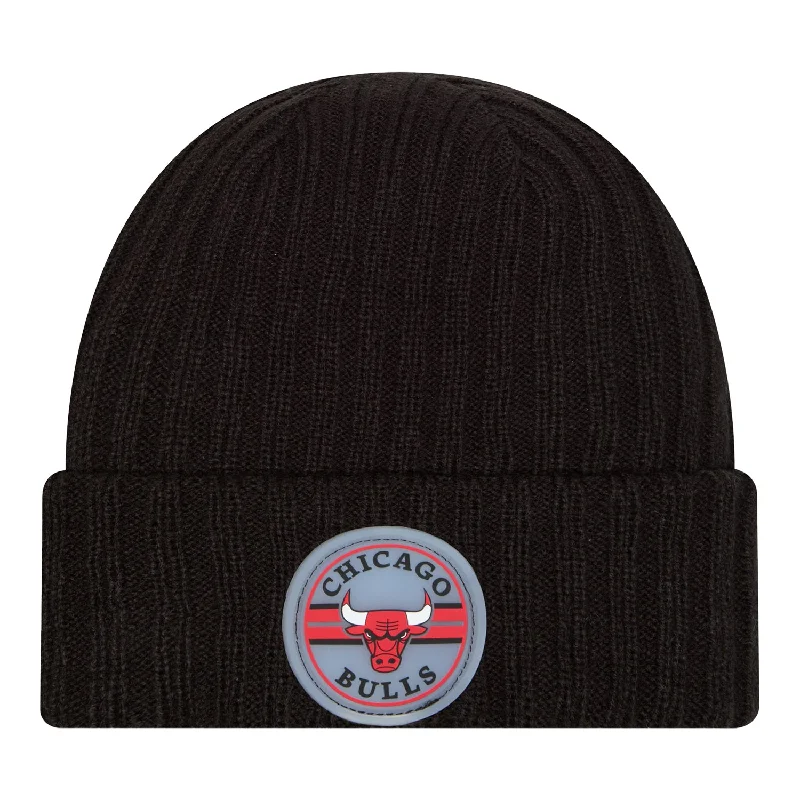 Chicago Bulls New Era Circle Patch Cuffed Beanie