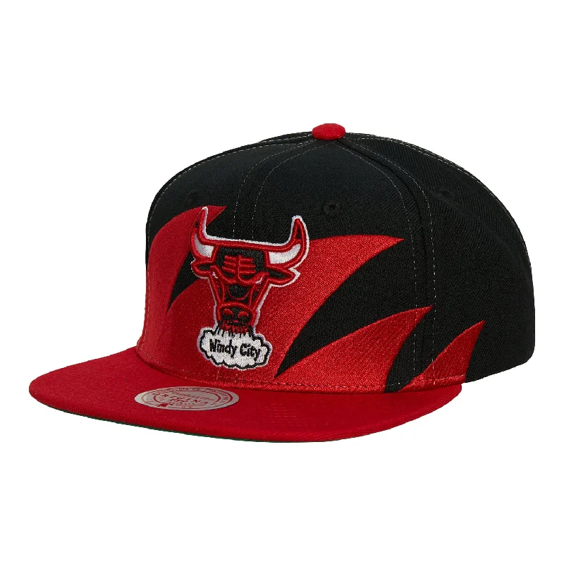 Chicago Bulls Mitchell & Ness Sharktooth Snapback