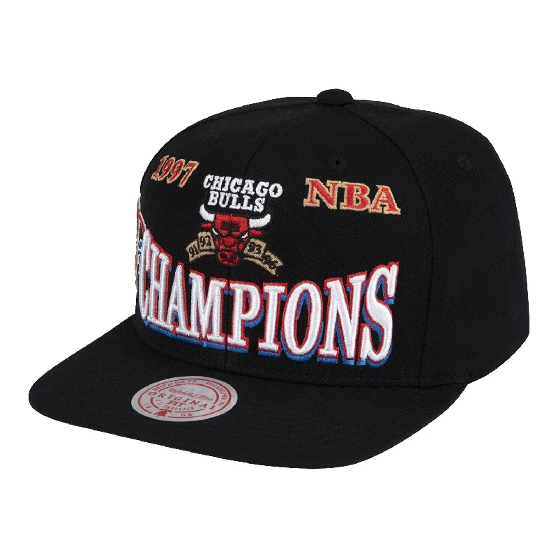 Chicago Bulls Mitchell & Ness '97 Champs Snapback