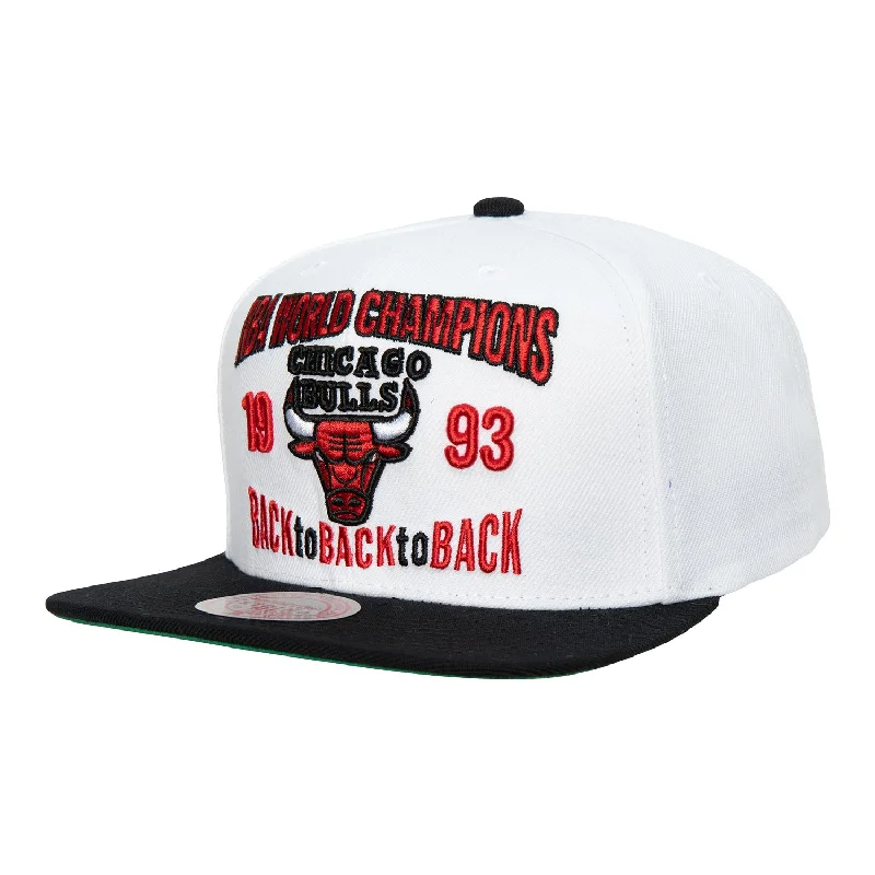 Chicago Bulls Mitchell & Ness 3x Champ Snapback