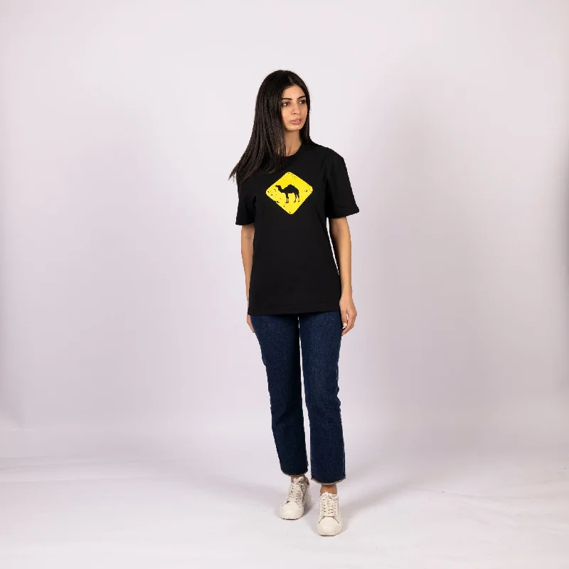 Jobedu Camel Crossing  |  Basic Cut T-shirt